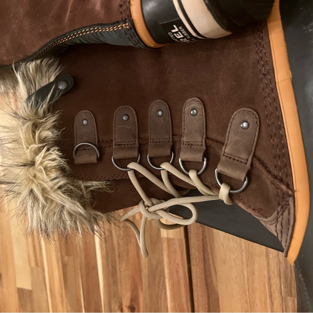 Sorel Adirondack leather boots size 6,5 -7 used once - Picture 4 of 6